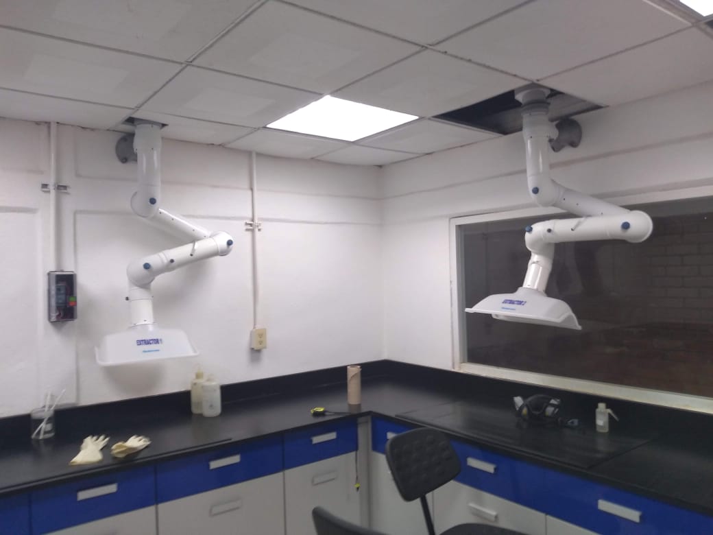 Brazos extractores articulados para laboratorio