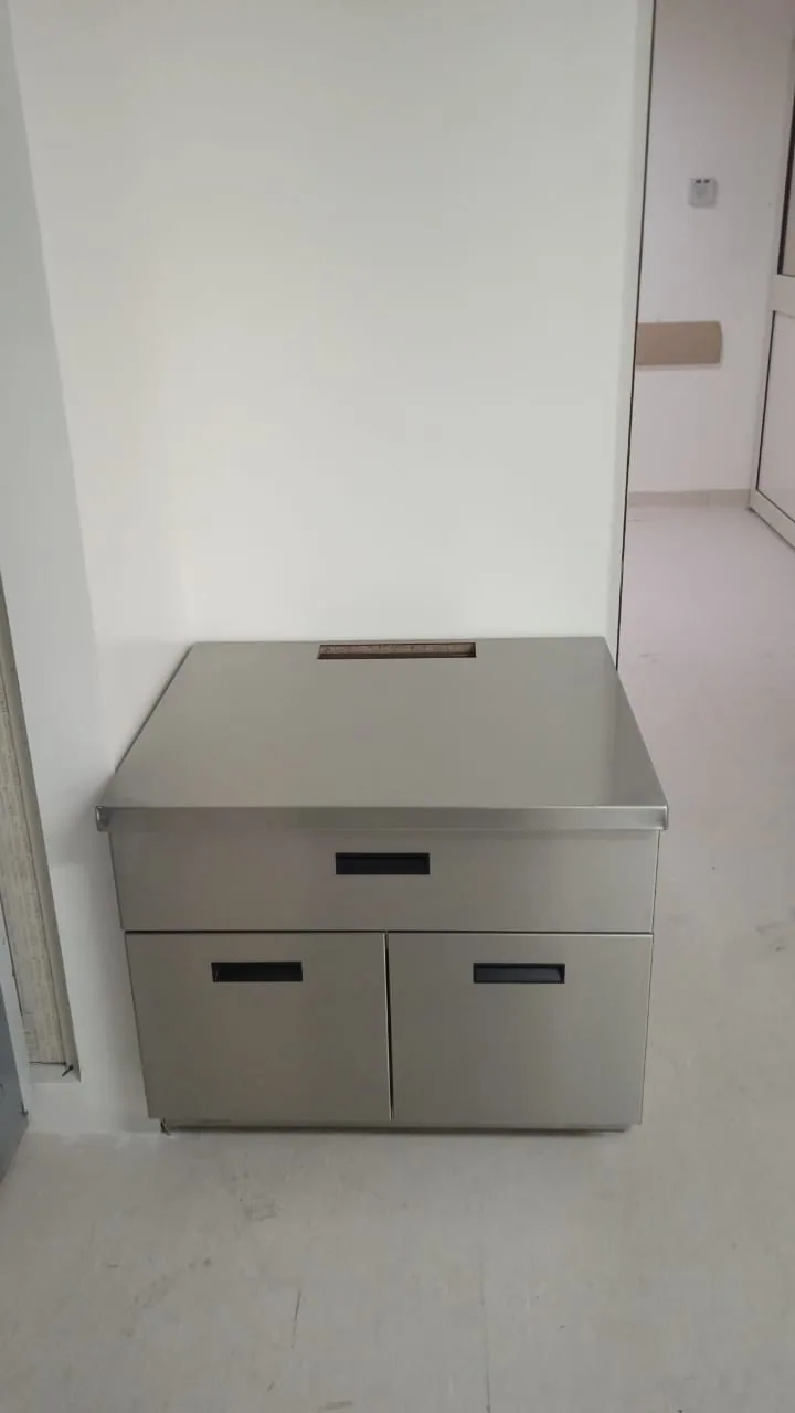 Gabinete de acero inoxidable grado sanitario para laboratorio, fabricado por Santre Industrial en CDMX, Estado de México, Puebla, Morelos, Hidalgo, Tlaxcala y Querétaro